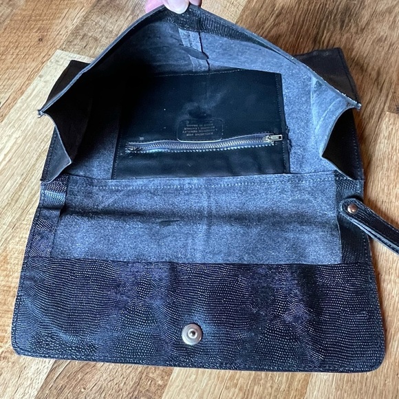 Vintage Exclusively Made for Lawrence Bentley Genuine Leather Wristlet - Picture 7 of 7